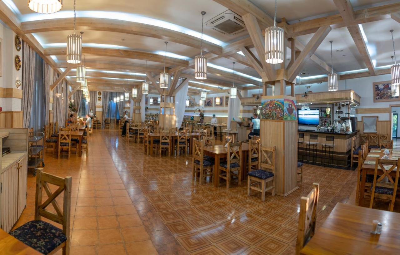 Edem Hotel ซาโตกา ภายนอก รูปภาพ